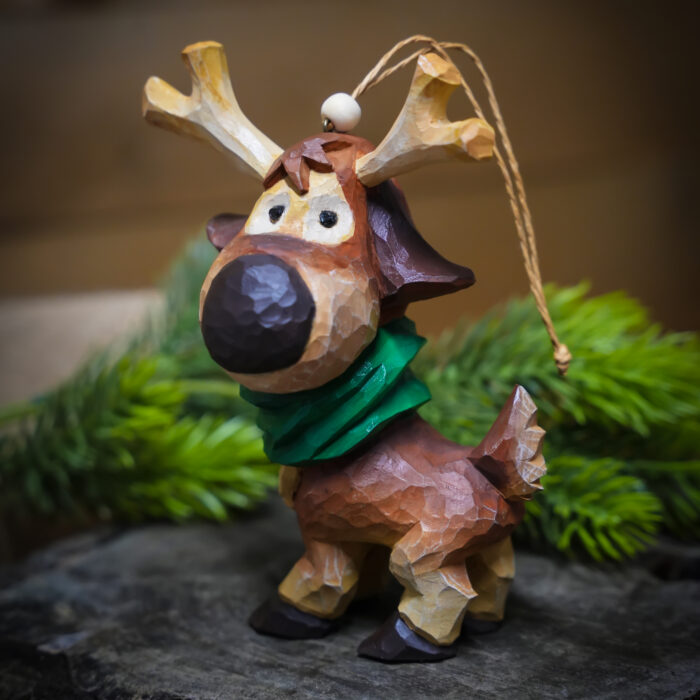 Vintage Woodland Reindeer – Hand-Carved Wooden Christmas Ornament